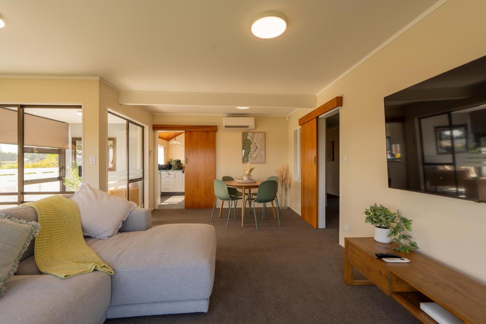 Holiday home River Views With Pool, Bbq & Sky Tv *