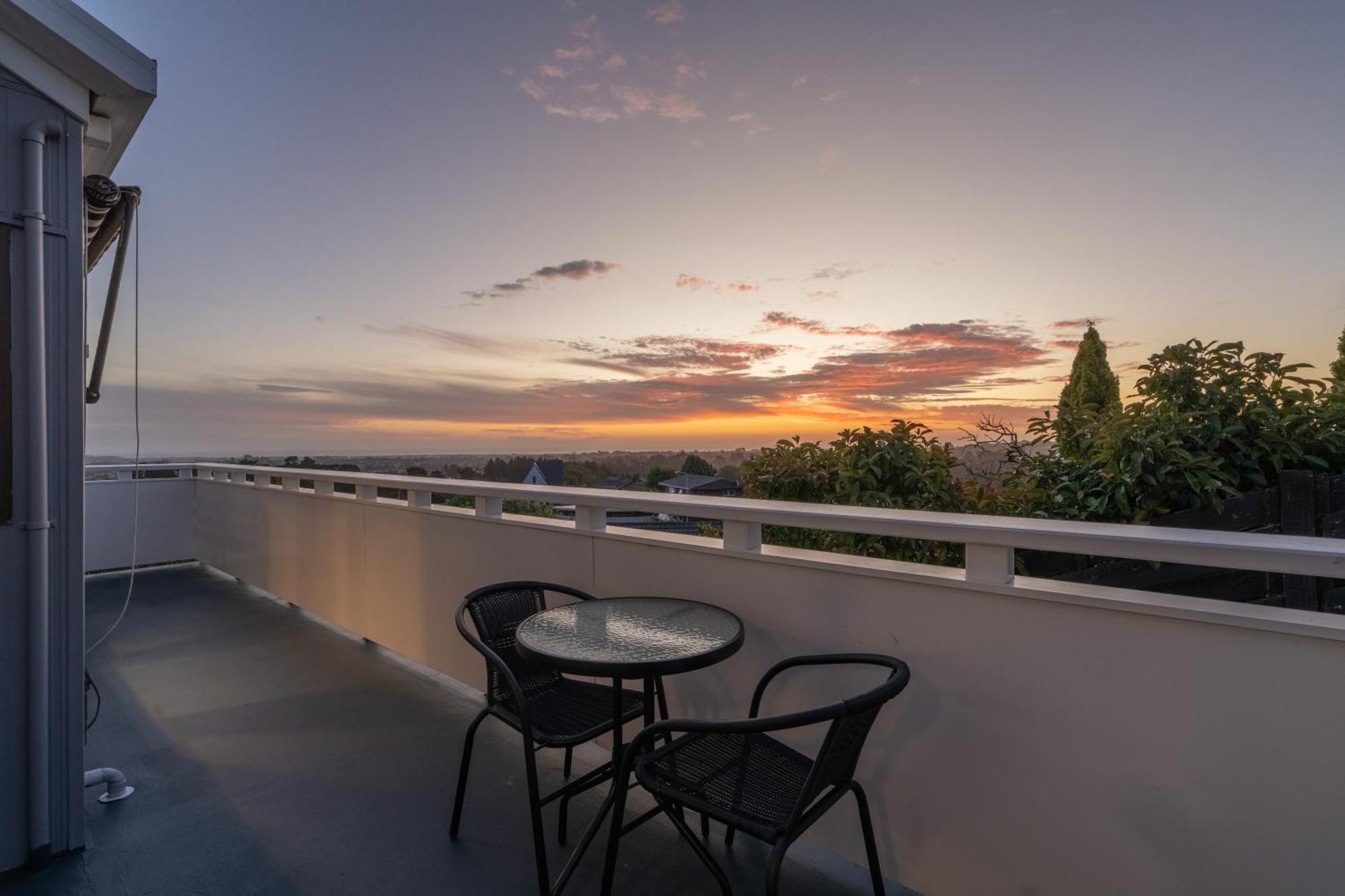 River Views With Pool, Bbq & Sky Tv